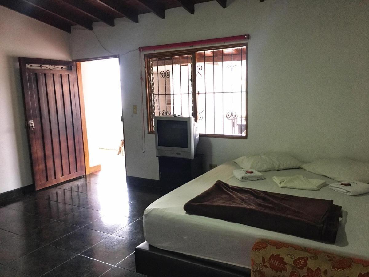 La Casona Hostel Guatape Luaran gambar